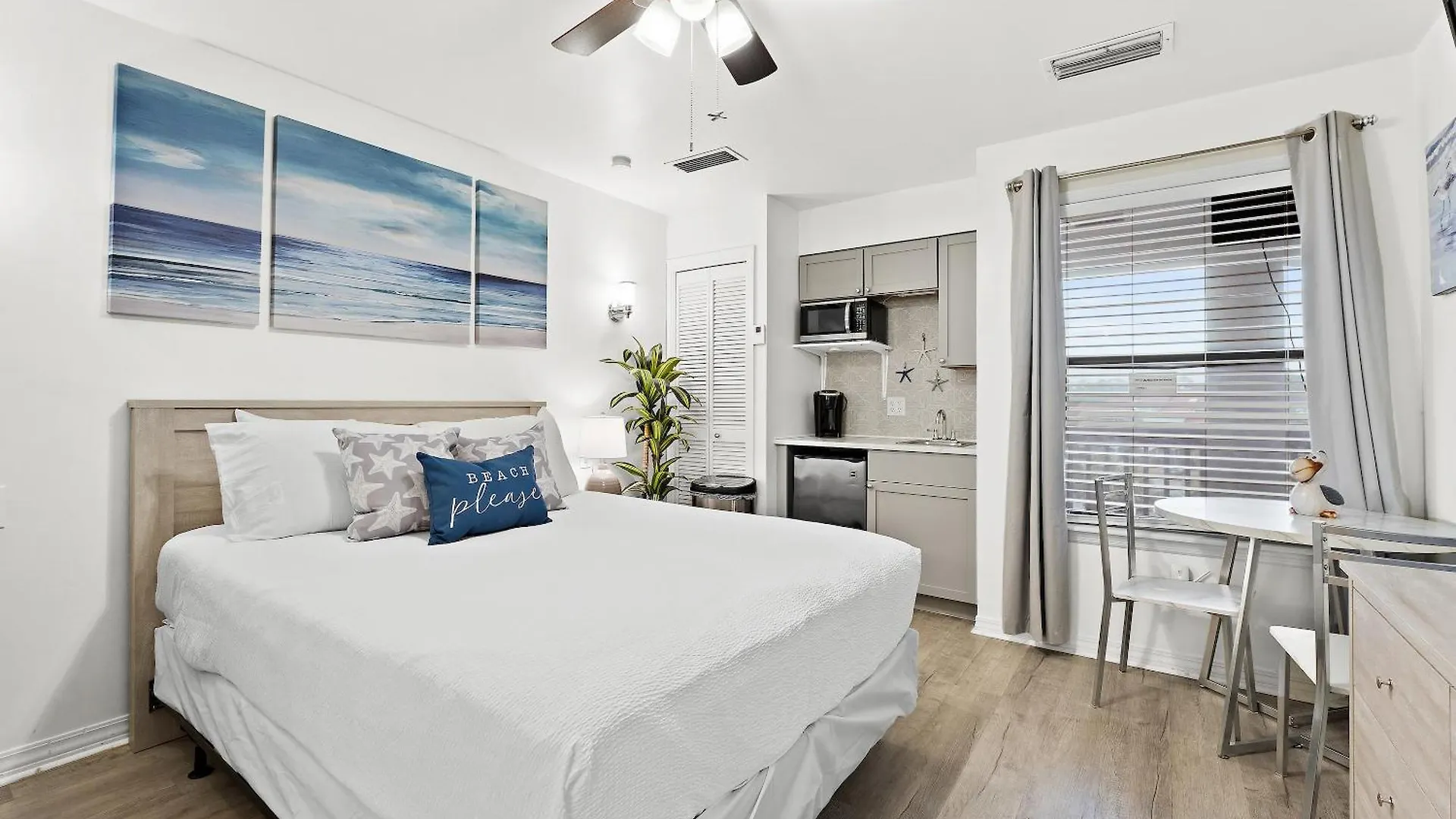 St Thomas Square By Panhandle Getaways Panama City Beach